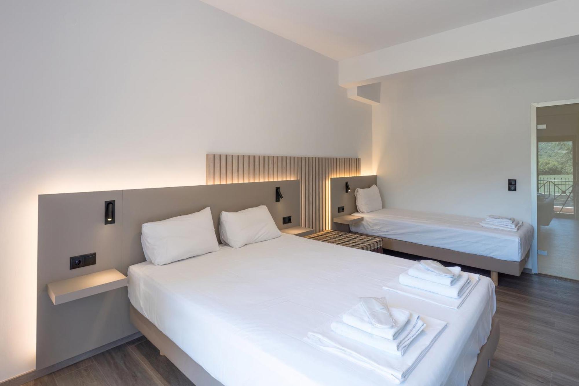 Hotel Agistro Ángistron Екстериор снимка
