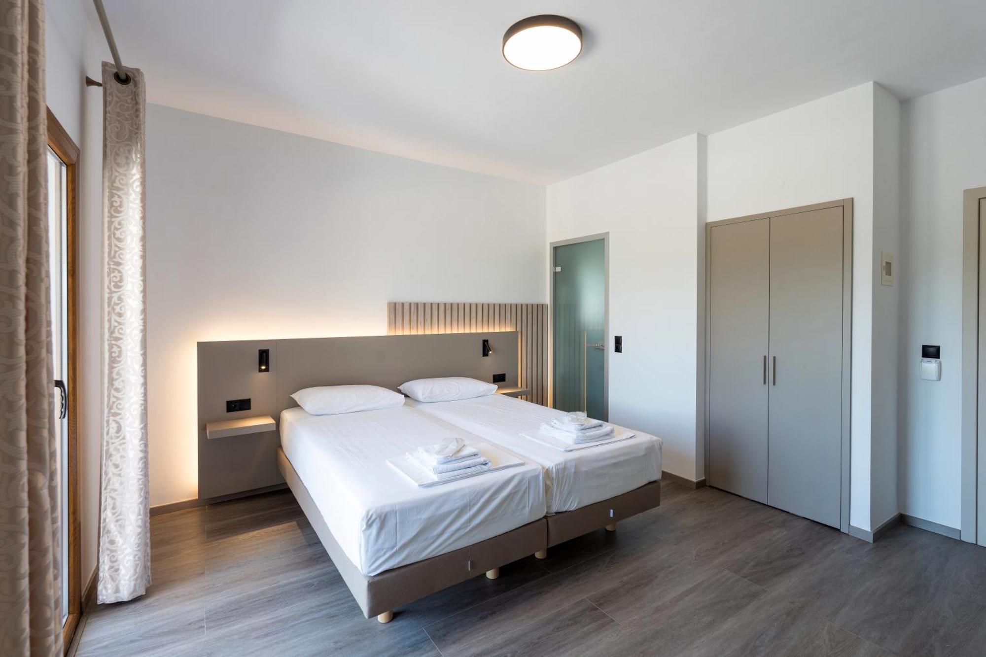 Hotel Agistro Ángistron Екстериор снимка