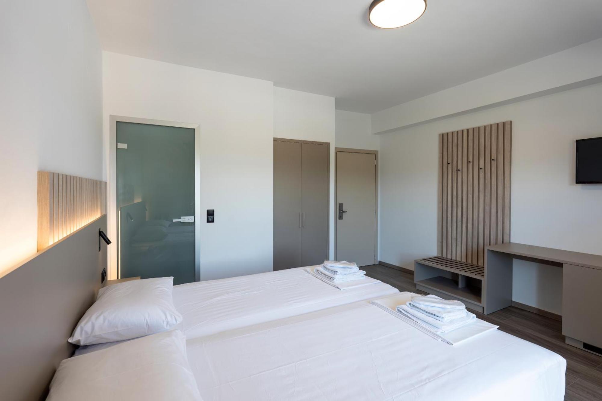 Hotel Agistro Ángistron Екстериор снимка