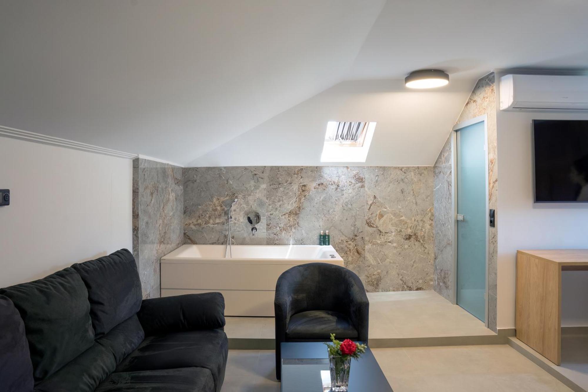 Hotel Agistro Ángistron Екстериор снимка