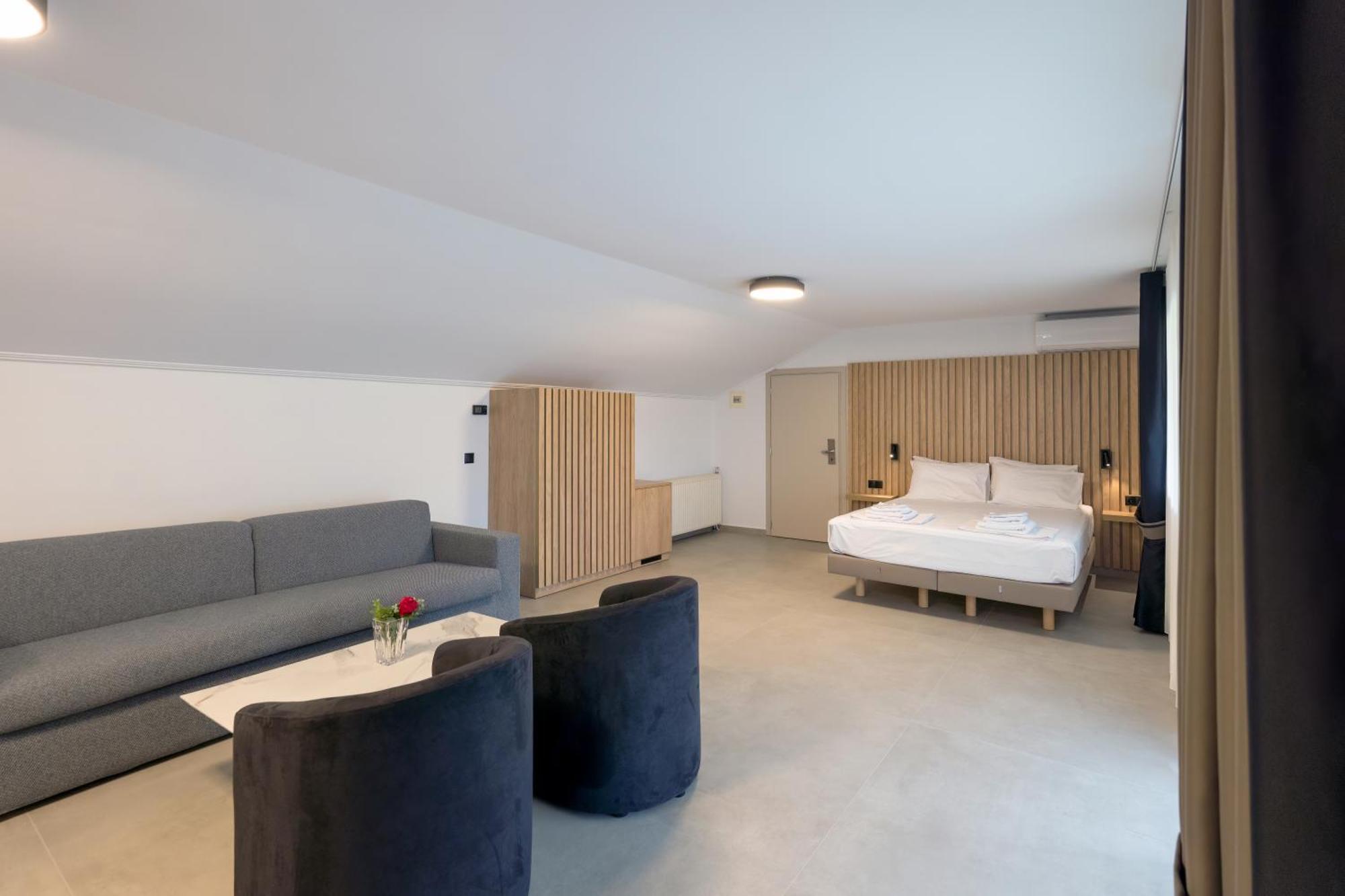 Hotel Agistro Ángistron Екстериор снимка