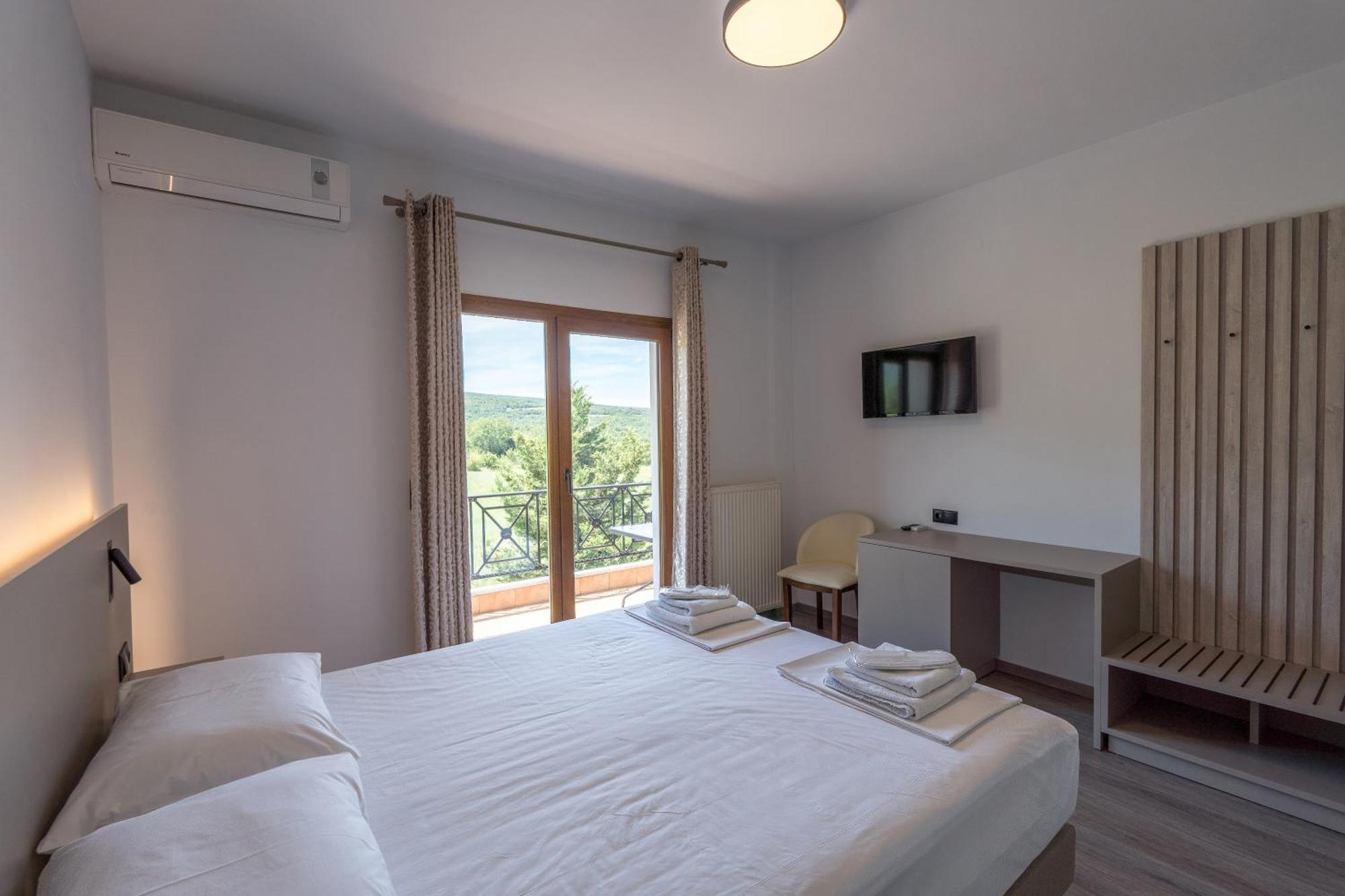 Hotel Agistro Ángistron Екстериор снимка
